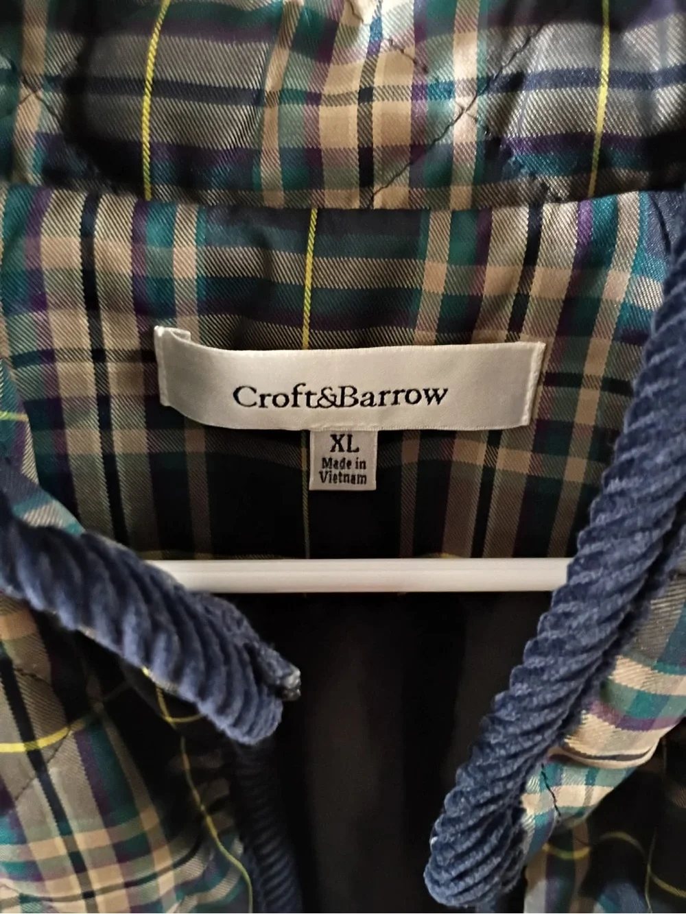 croft & barrow Navy, Cream and Green Plaid Quilted Vest